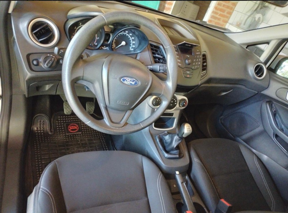 Ford Fiesta S — foto 5